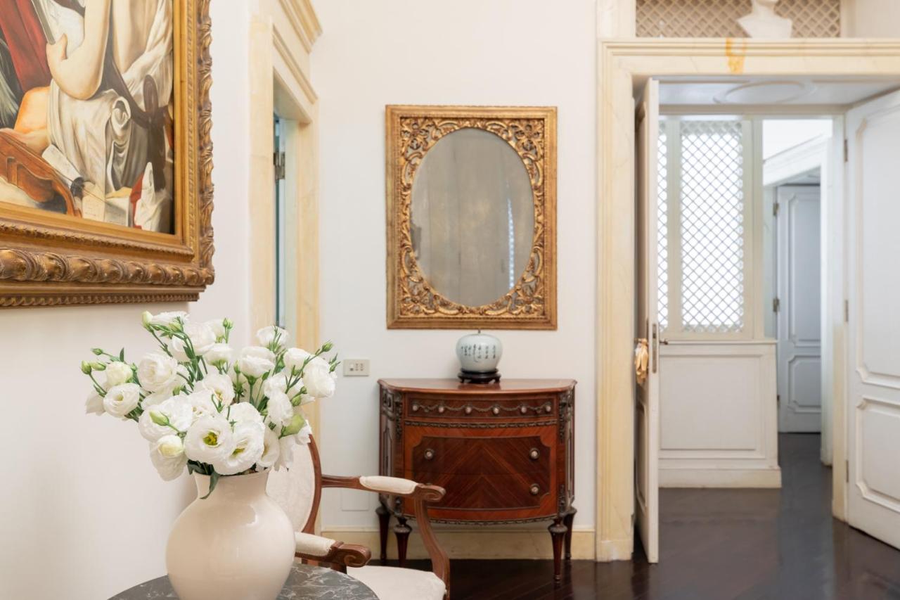 شقة Iflat Spanish Steps Luxury And Historical Apt روما المظهر الخارجي الصورة